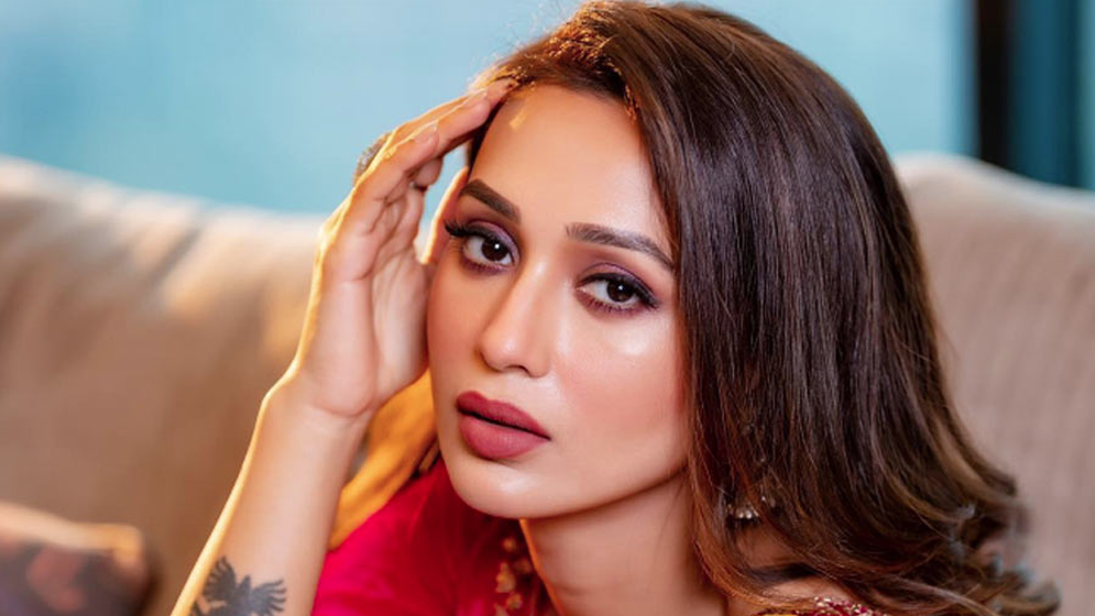 অনুষ্ঠানে গিয়ে আয়োজকদের বিরুদ্ধে হেনস্তার অভিযোগ মিমির